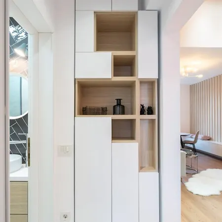 Poweli 2 Center Appartement *