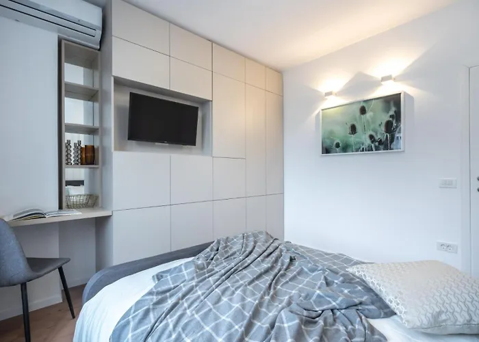 Poweli 2 Center * Bukarest